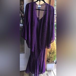 Beautiful Bead Detail Gown w Jacket